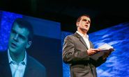 The power and the danger of online crowds