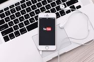 Jeszcze nie standard, a już oszczędza Internautom miliardy godzin czekania. Tym kodekiem chwali się YouTube