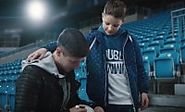 „Na barkach kapitana spoczywa wiele. Tylko nie łupież” – Robert Lewandowski ambasadorem Head & Shoulders (wideo)