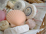 Should I Use Soap, Body Wash, or Shower Gel? - FutureDerm