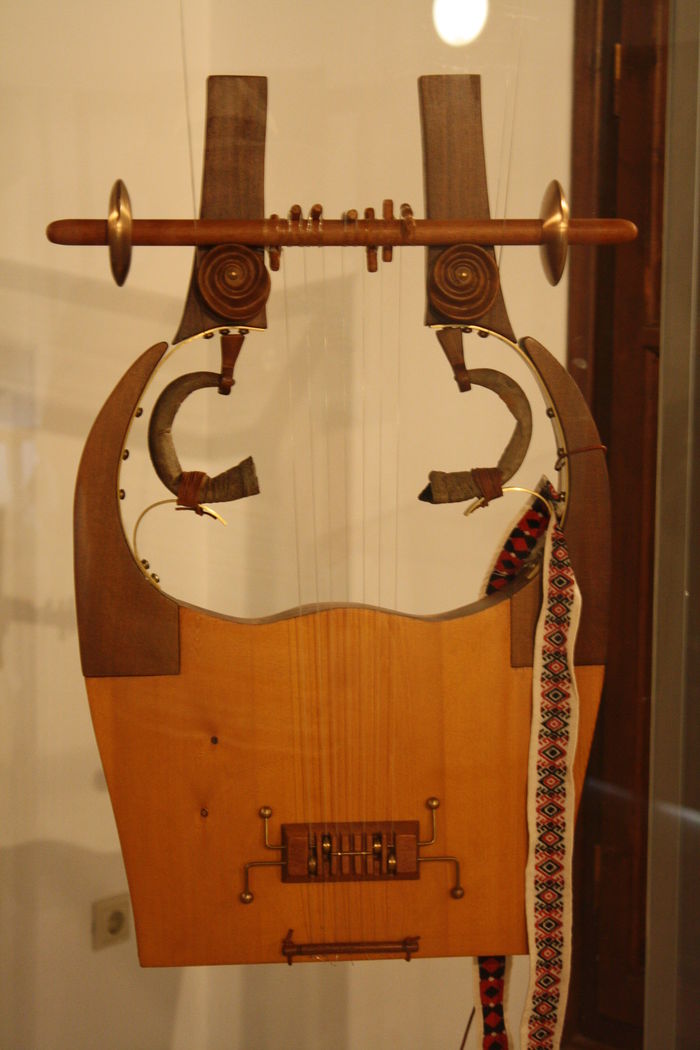 top-ancient-musical-instruments-around-the-world-a-listly-list