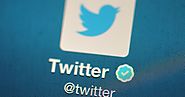 This app is like Tinder, but for deleting your embarrassing, awful old tweets