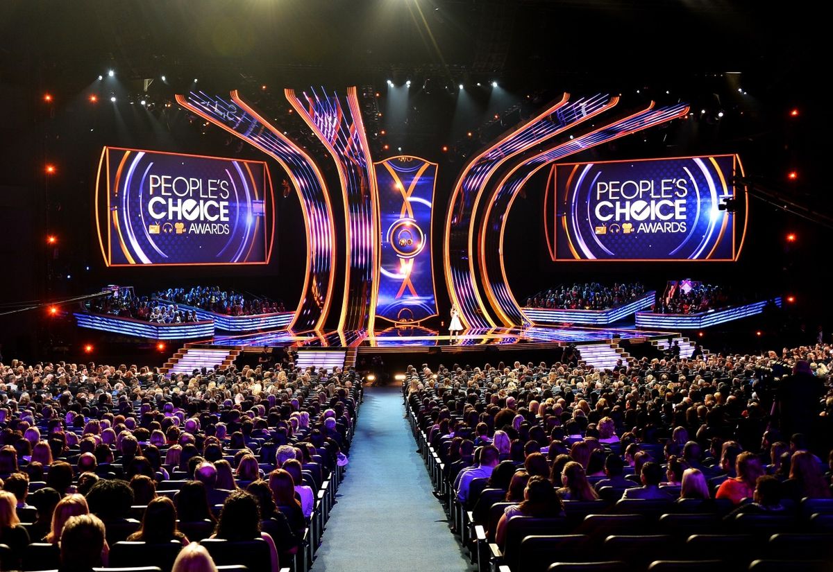 peoples choice awards 2015: 10 eye-opening facts.